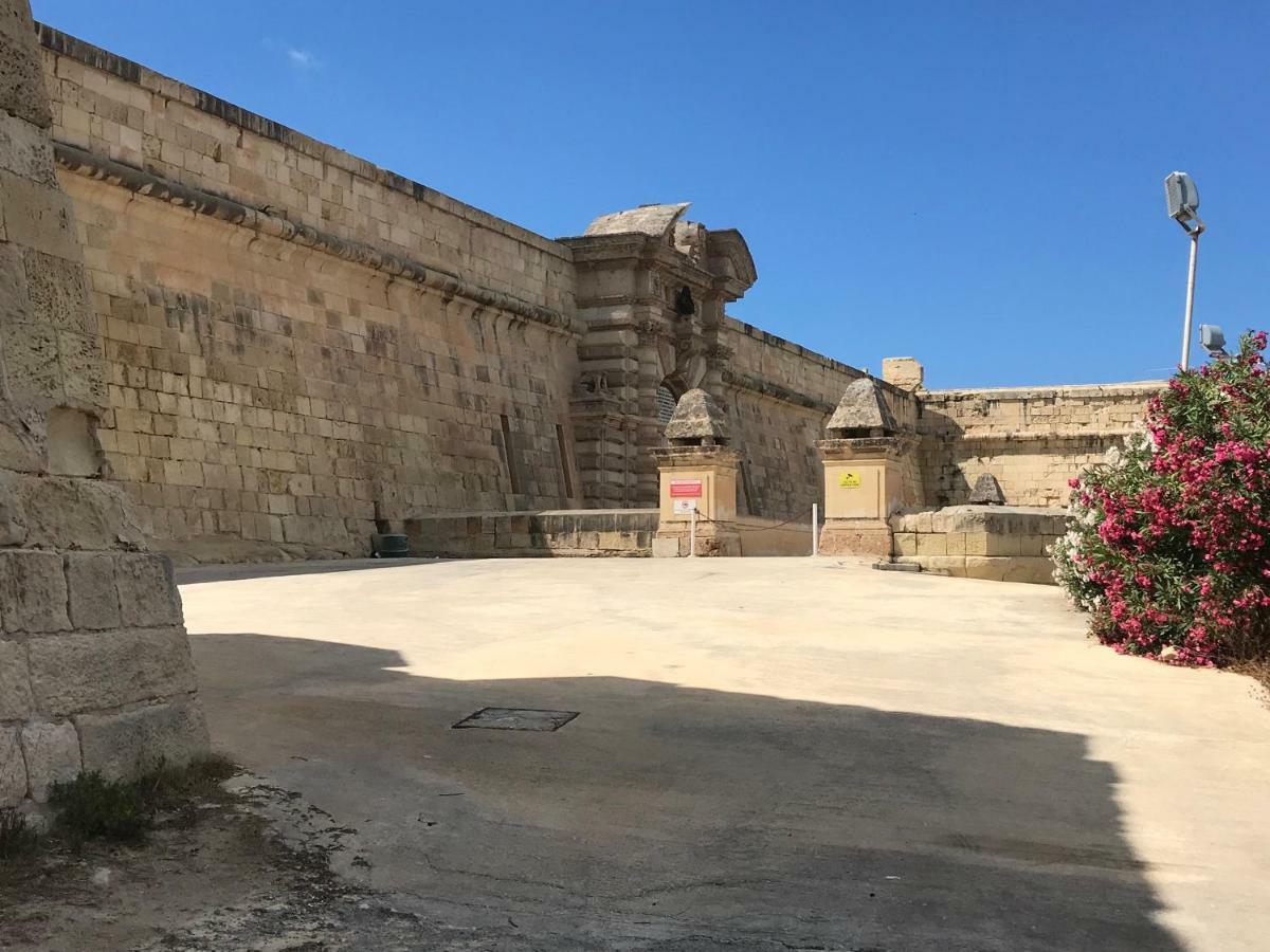 Pilgrim'S Rest Apartments Gzira Eksteriør bilde